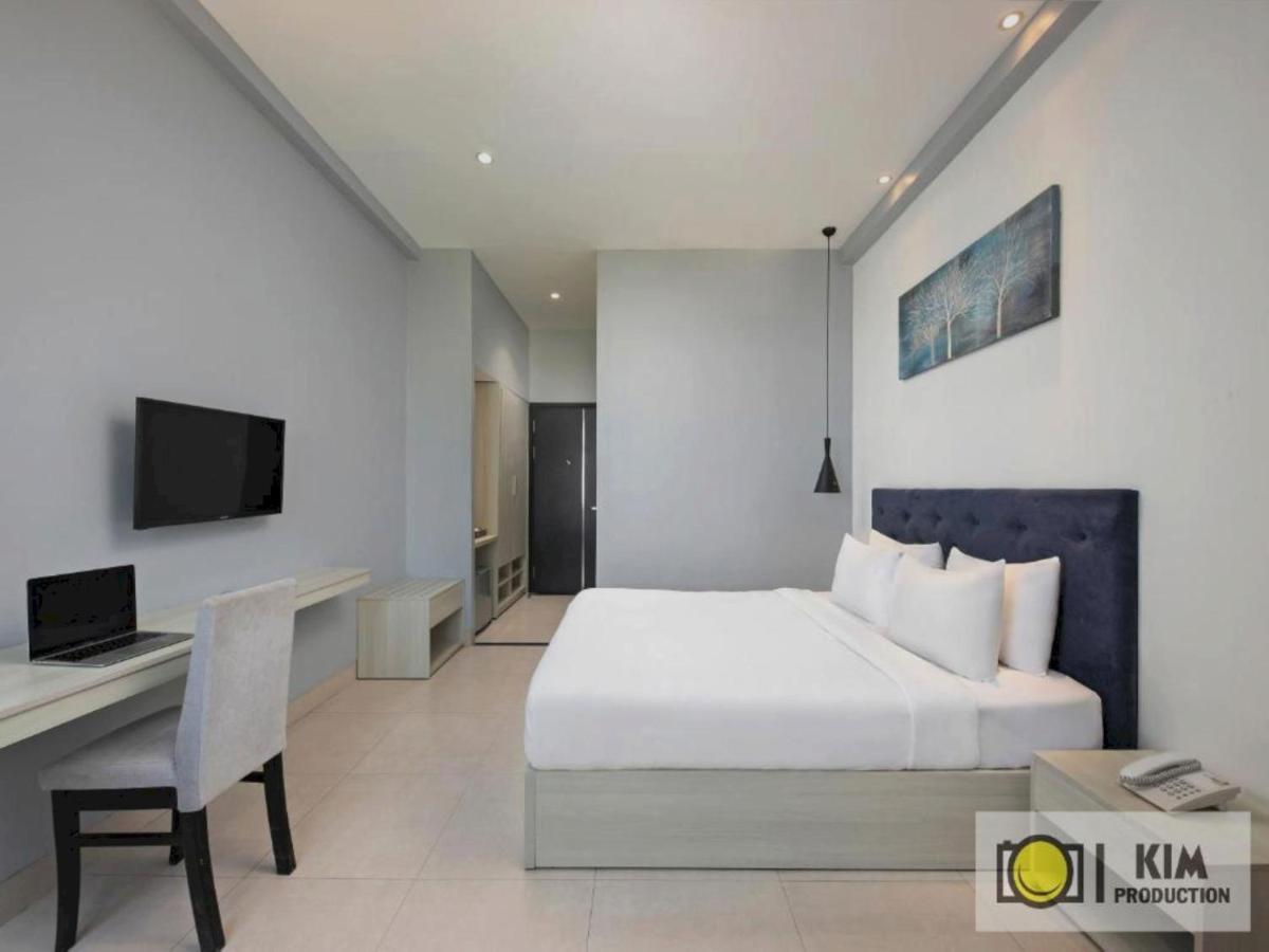 Capital O 1200 Salem Riverside Hotel Da Nang Exterior foto