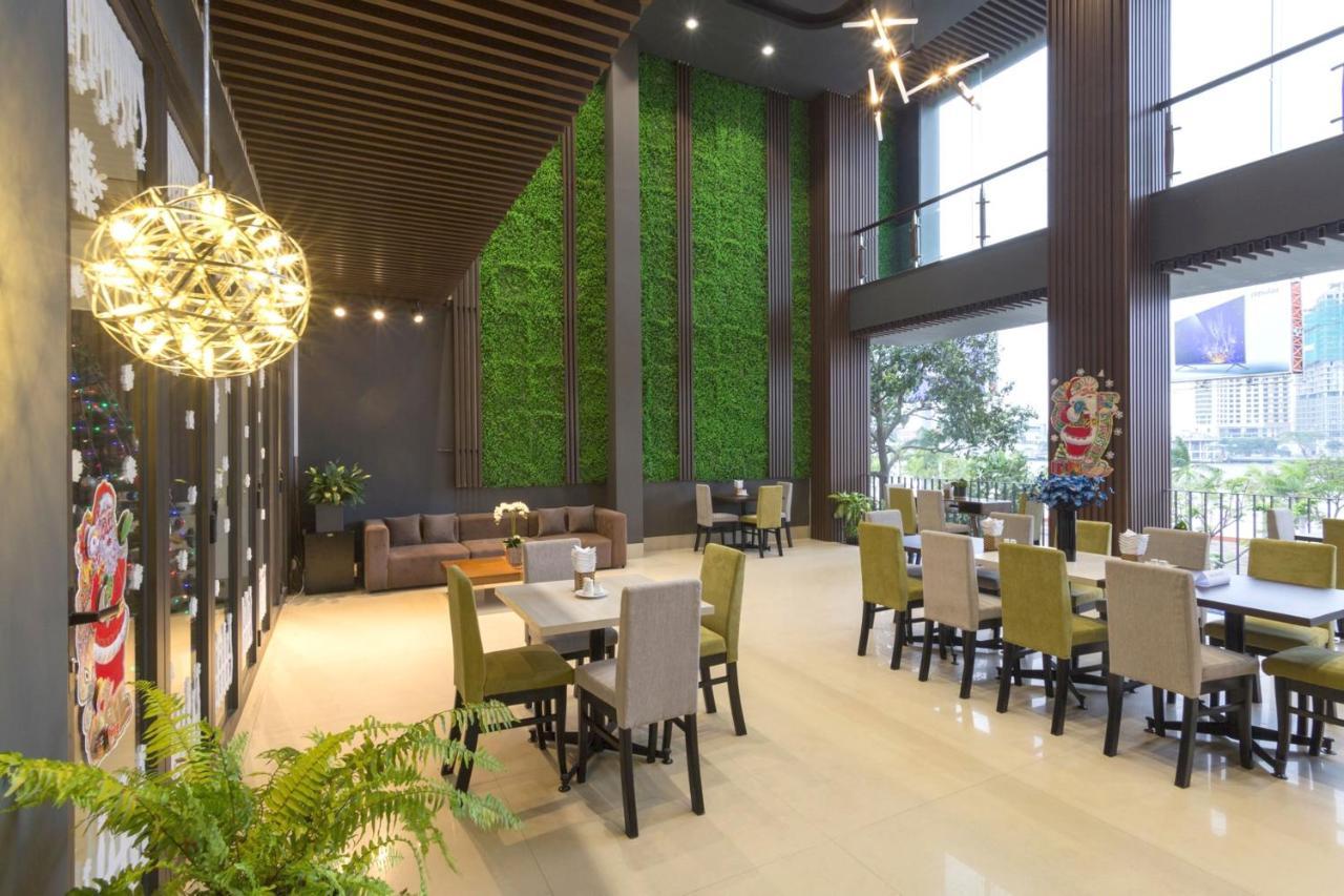 Capital O 1200 Salem Riverside Hotel Da Nang Exterior foto