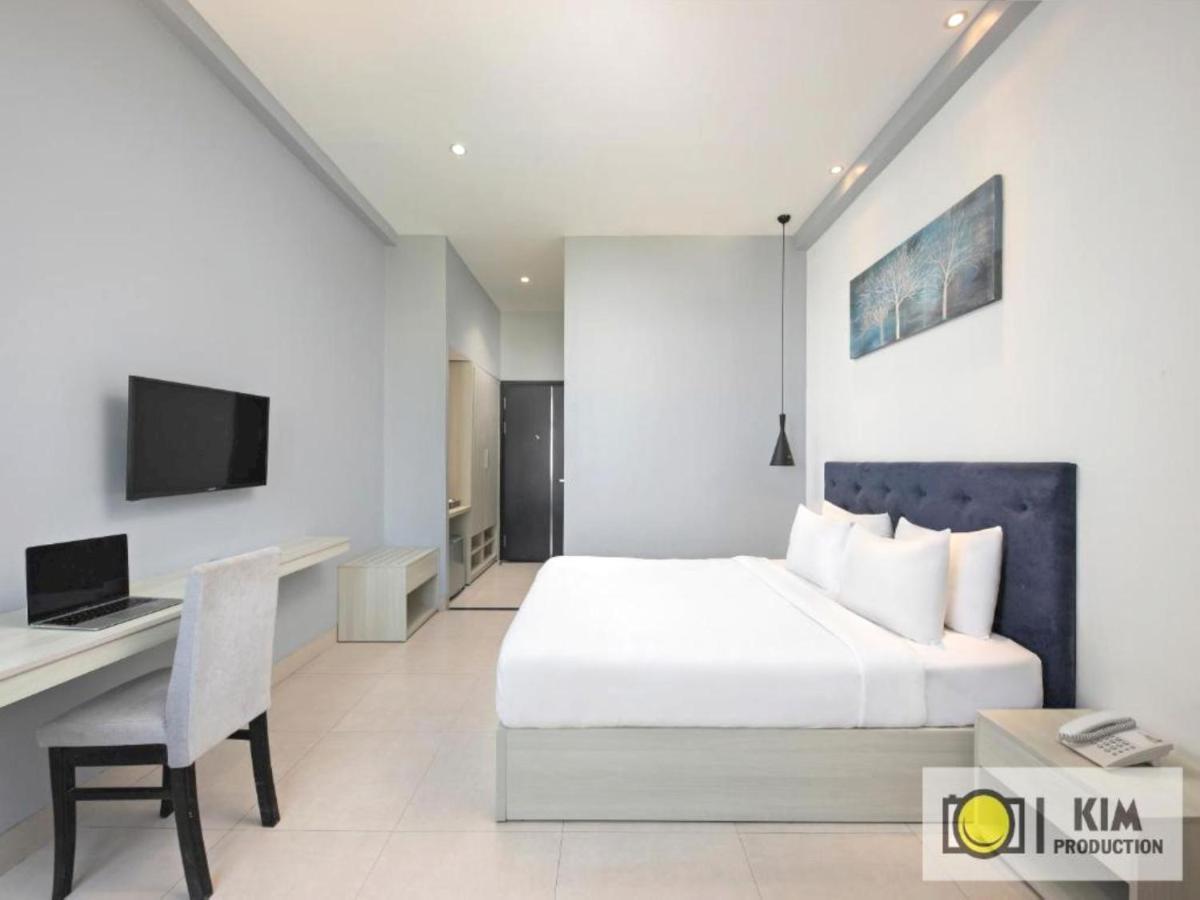 Capital O 1200 Salem Riverside Hotel Da Nang Exterior foto